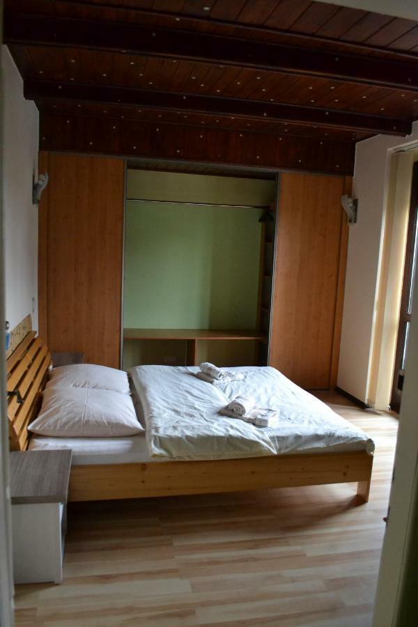 威拉波德哈勒度假屋 Falsztyn 外观 照片